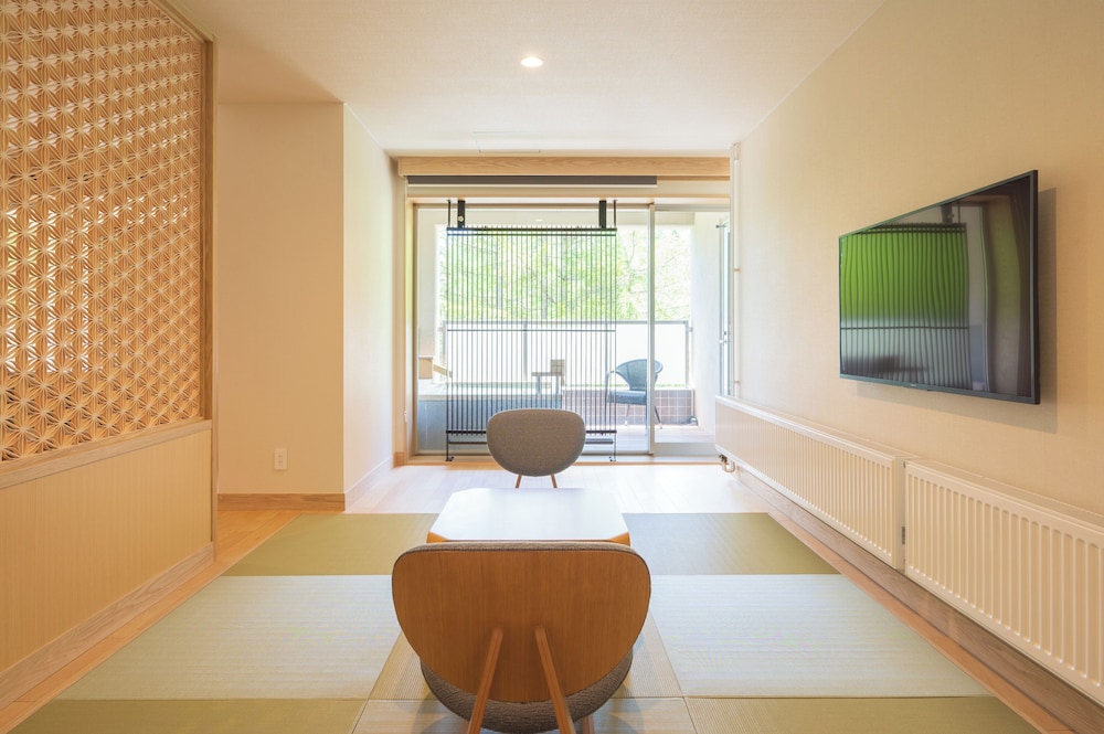 ファミリー スイート 禁煙 客室4 | 奥日光湯元温泉 ゆの森