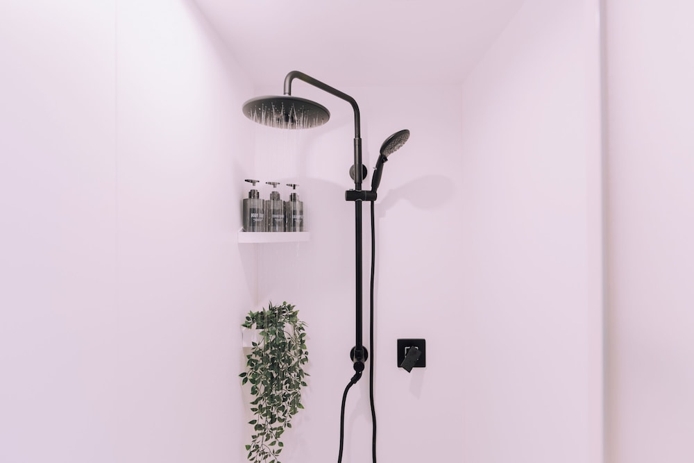 アパートメント 1 ベッドルーム 禁煙 バスルームのシャワー0 | Minimalist Loft 603