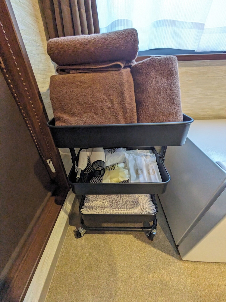 ツインルーム 禁煙 専用バスルーム 客室の設備とサービス0 | 成田HOTEL隠れ家