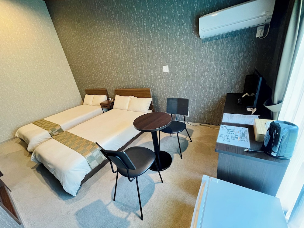 ツインルーム 禁煙 専用バスルーム | 成田HOTEL隠れ家