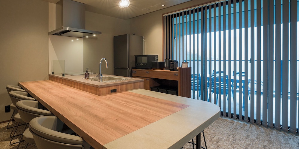 [E] バンクベッド (2クイーン + 2シングル) / ペット不可 6名定員 禁煙 専用キッチン0 | Rakuten STAY TERRACE 箱根小涌谷