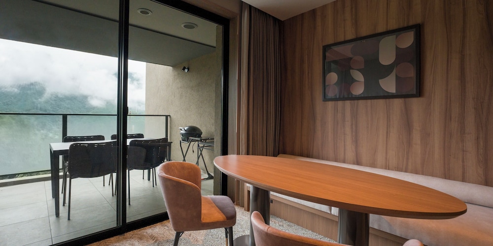 [F] 2ダブルベッド / ペット不可 4名定員 禁煙 客室3 | Rakuten STAY TERRACE 箱根小涌谷