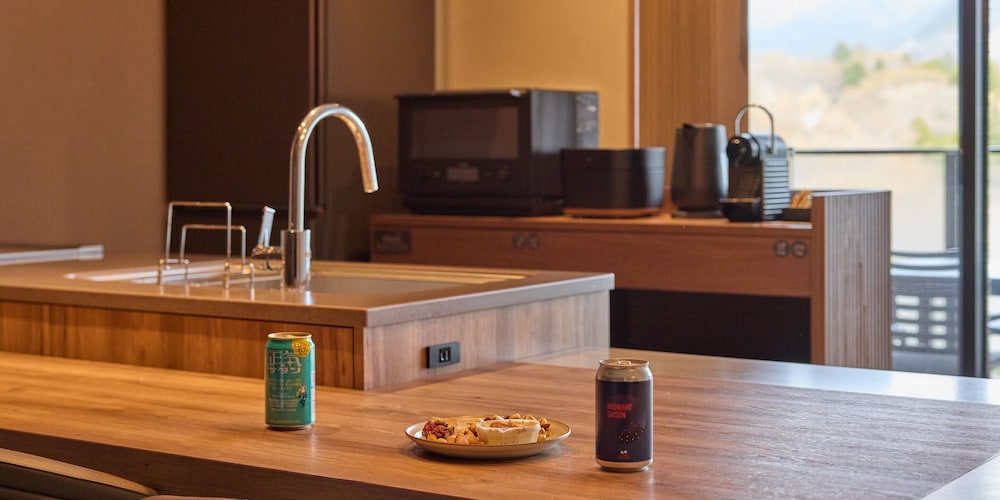 [E] 2クイーンベッド＋小上り / ペット不可 ～5名 禁煙 専用キッチン1 | Rakuten STAY TERRACE 箱根小涌谷