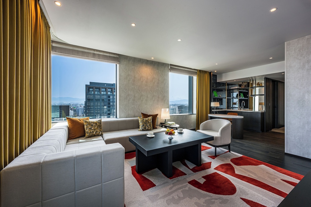 スイートツイン 禁煙 リビング エリア0 | THE GATE HOTEL 福岡by HULIC