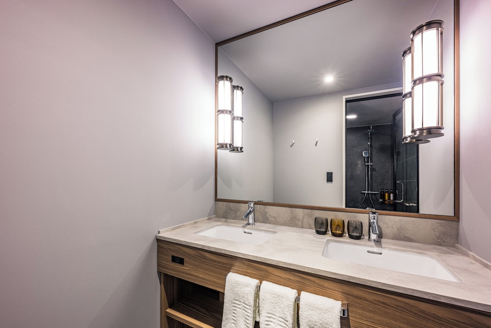 スタンダードトリプル 禁煙 バスルーム1 | THE GATE HOTEL 福岡by HULIC