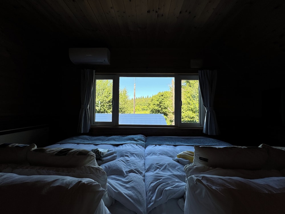 ヴィラ 3 ベッドルーム 禁煙 マウンテンビュー 客室2 | 美瑛 三愛の丘 Villa Shion