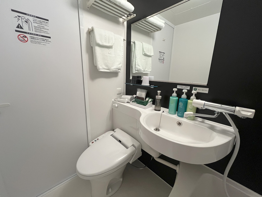 コンフォート セミダブルルーム 禁煙 バスルーム1 | ホテルルートイン今治