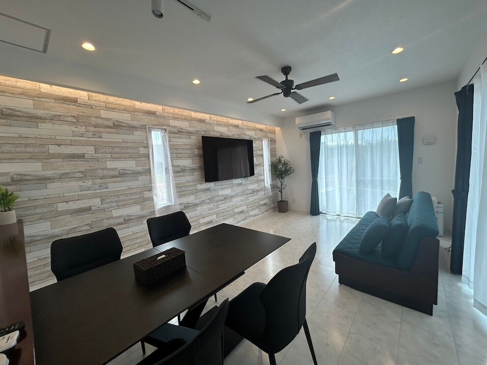 ハウス 客室内のダイニングエリア0 | ポルトボヌール