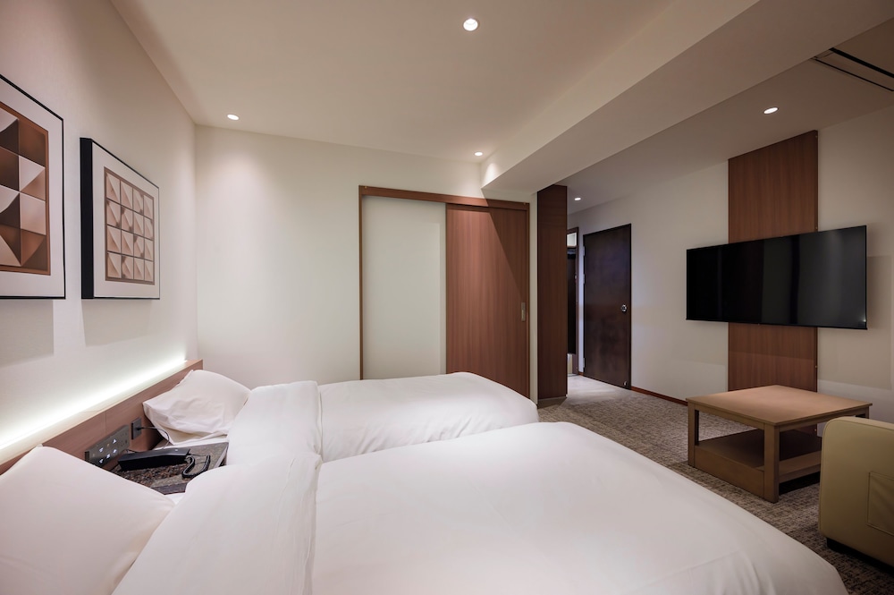 スタンダード トリプルルーム ベッド (複数台) シティビュー 客室1 | COCOYO HOTEL 大塚