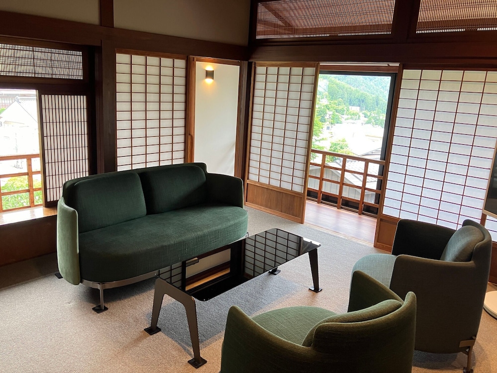 ラグジュアリー ヴィラ マウンテンビュー 客室5 | 山城屋リゾート