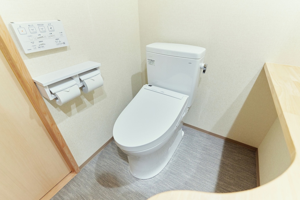 コンフォート ツインルーム ガーデンビュー バスルーム0 | 石の湯ロッジ