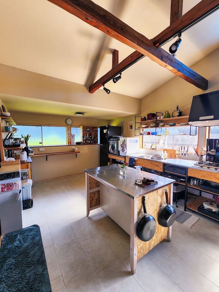 共用キッチン1 | ゲストハウスみかんせい