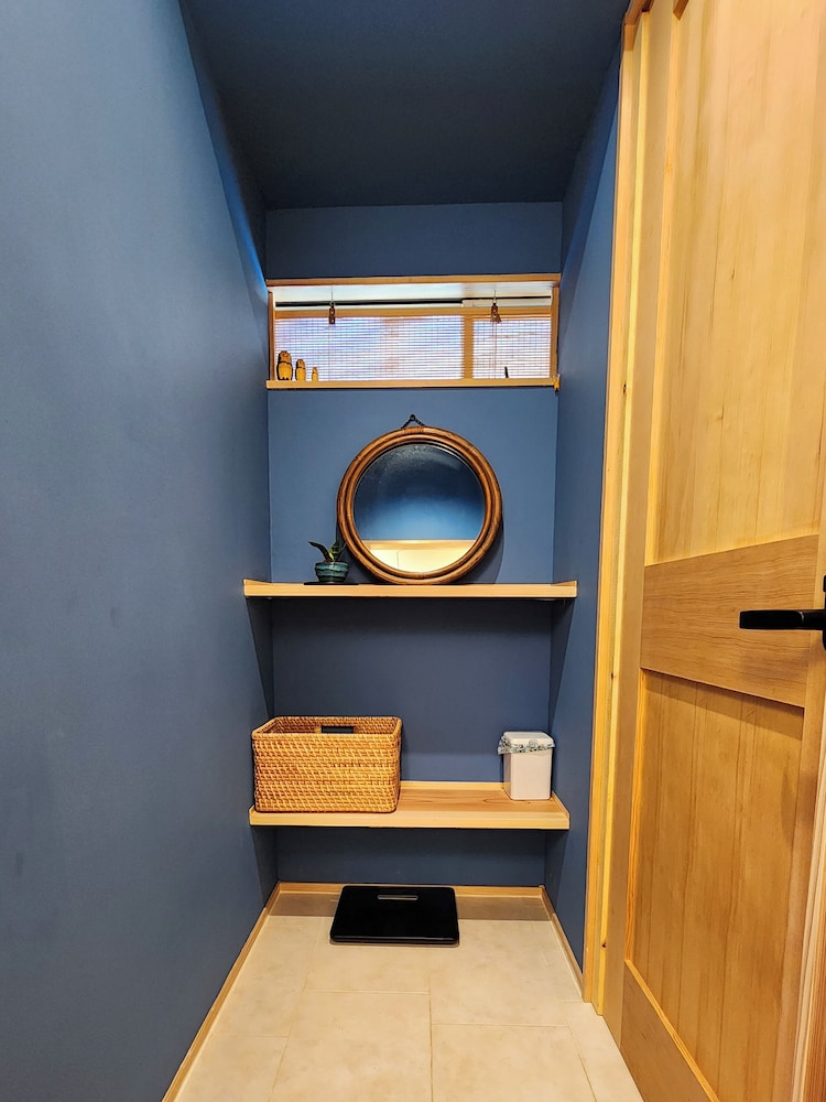 ダブルルーム マウンテンビュー バスルームのシャワー0 | ゲストハウスみかんせい