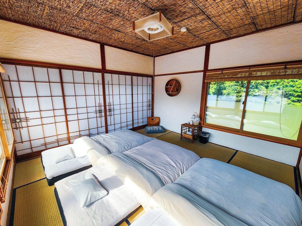 4 人部屋 マウンテンビュー | ゲストハウスみかんせい