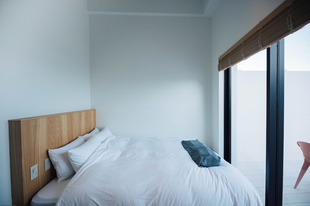 ダブルルーム オーシャンビュー 客室2 | カラリト五島列島