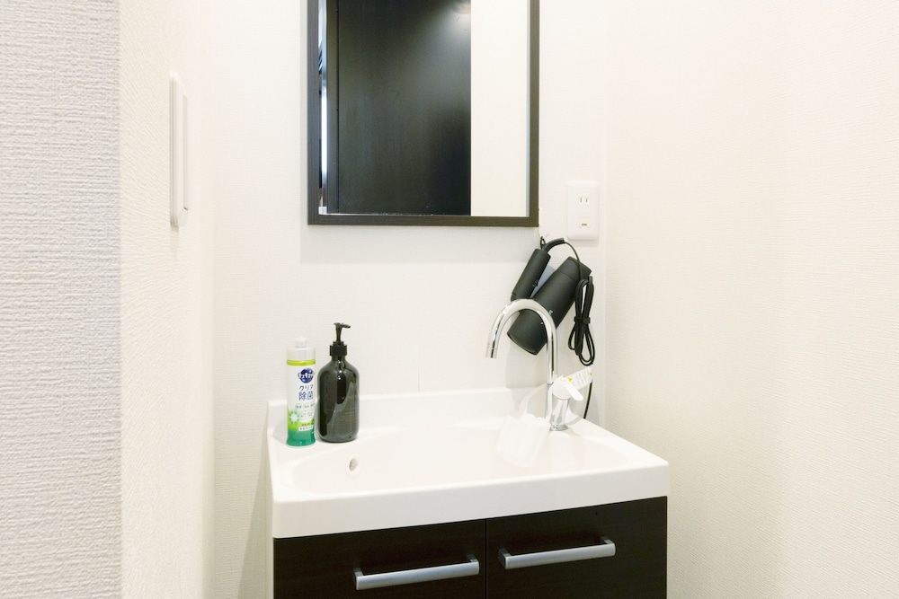 アパートメント ベッド (複数台) 禁煙 専用バスルーム 客室7 | SLEEP LAB 浅草