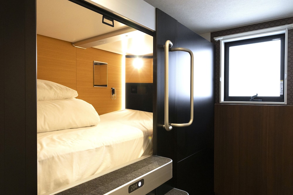 アパートメント ベッド (複数台) 禁煙 客室10 | SLEEP LAB 浅草