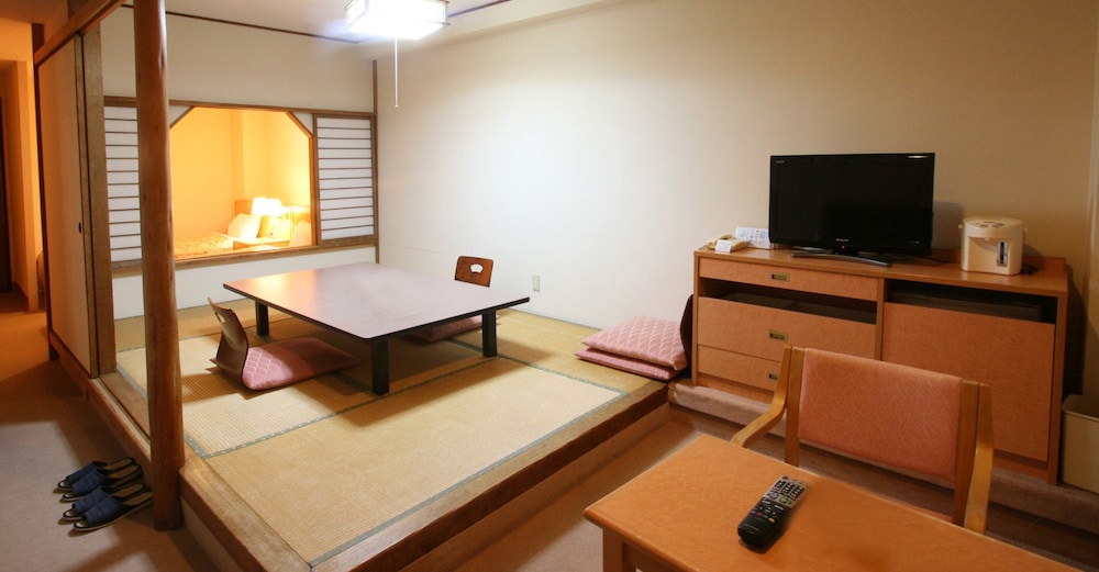 和風ツインルーム 2 ベッドルーム 禁煙 オーシャンビュー | ホテル南海荘