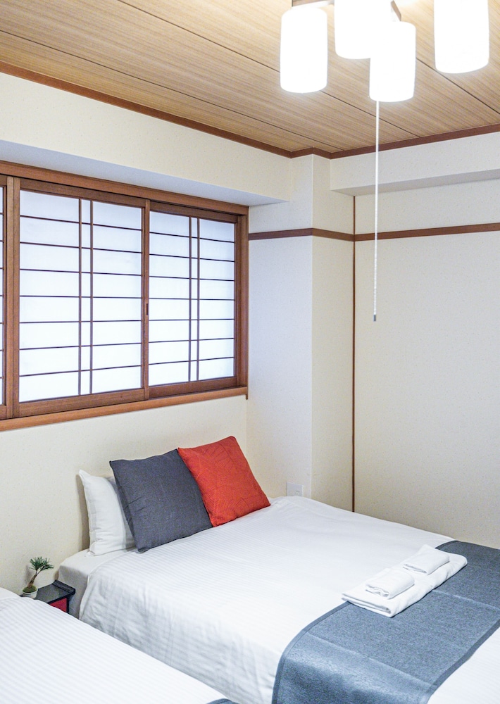 客室1 | home 堺筋本町