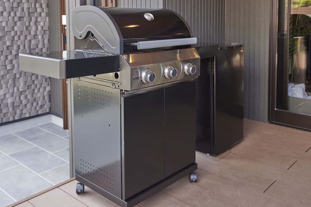 ラグジュアリー ヴィラ テラス / パティオ2 | IZA takashima 湊