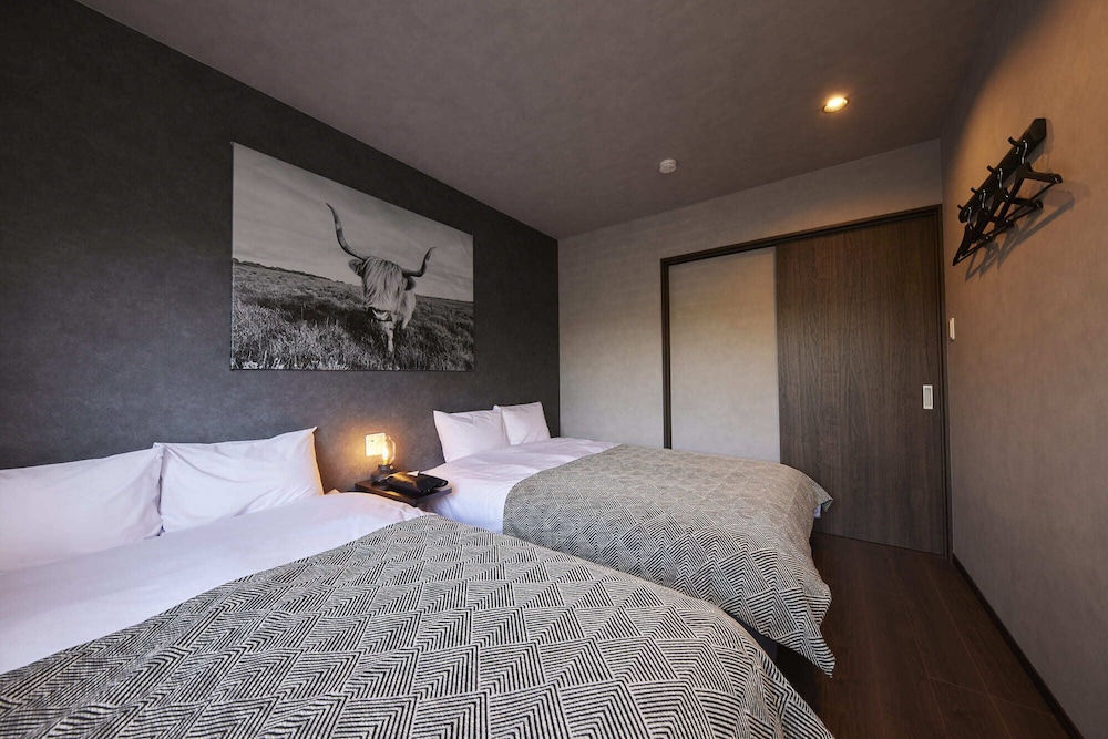 ラグジュアリー ヴィラ 客室2 | IZA takashima 湊