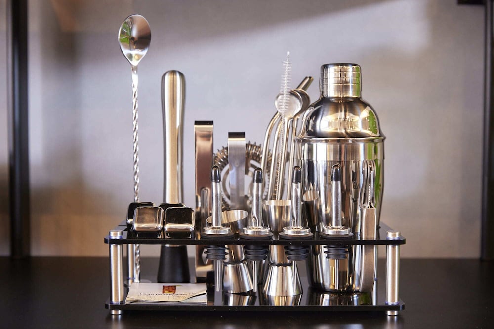 ラグジュアリー ヴィラ リビング エリア5 | IZA takashima 湊