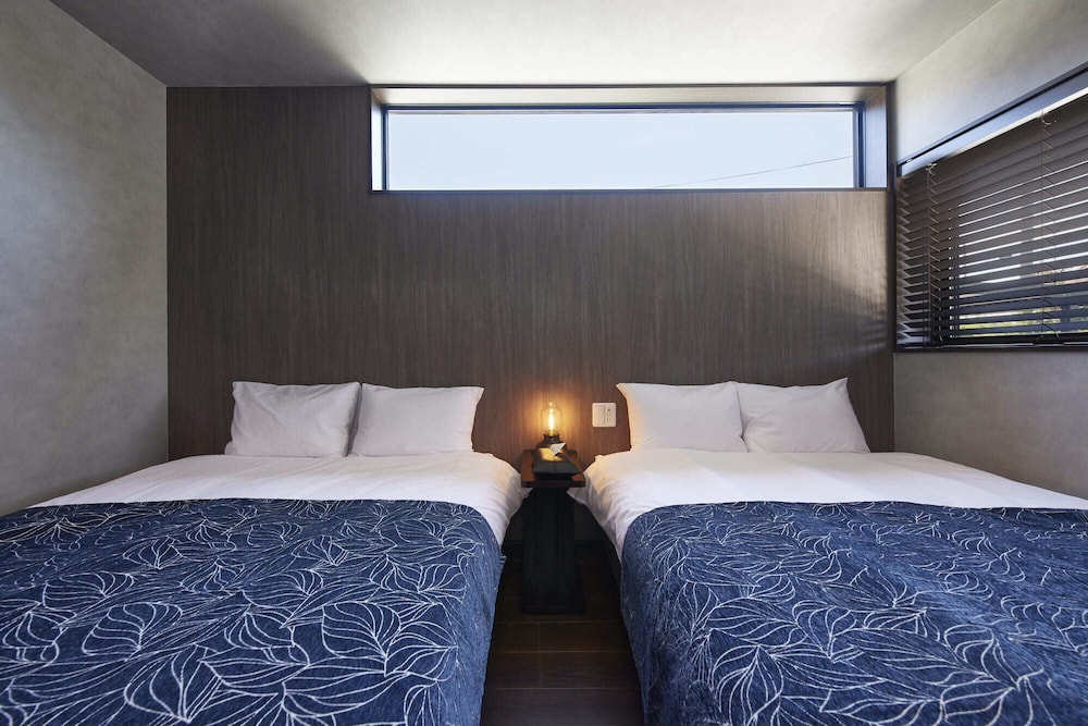 ラグジュアリー ヴィラ 客室1 | IZA takashima 湊