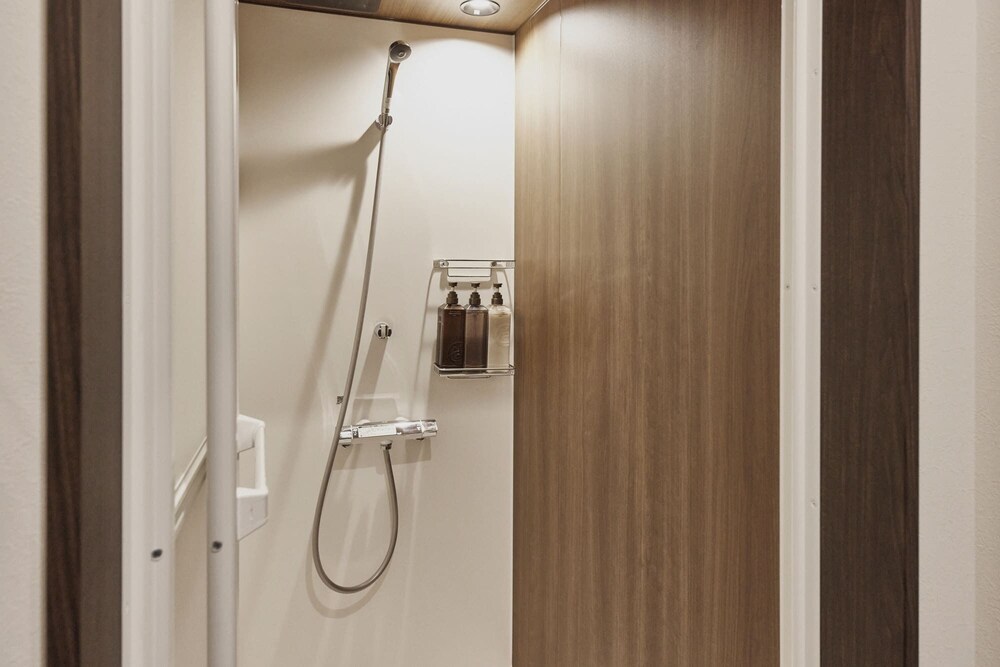 ラグジュアリー ヴィラ バスルーム3 | IZA takashima 湊