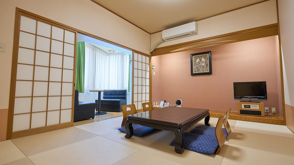 4 人部屋 禁煙 | ホテル ヴェルデ