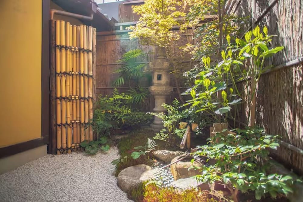 クラシック タウンホーム ベッド (複数台) ガーデンビュー ガーデン ビュー0 | Retreat Kamikashiwano