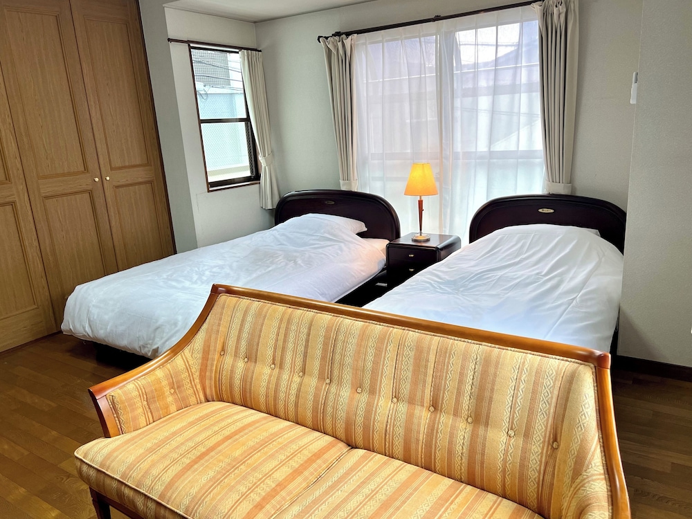 デラックス ハウス 3 ベッドルーム 客室14 | SUMITSUGU HOUSE Station