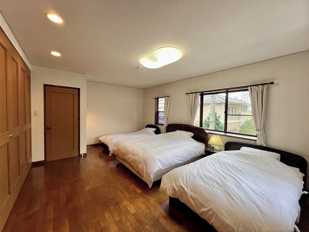 デラックス ハウス 3 ベッドルーム 客室17 | SUMITSUGU HOUSE Station