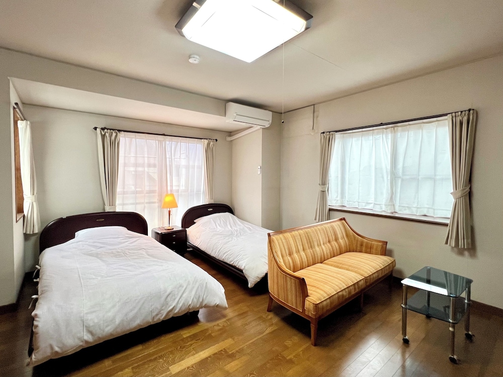 デラックス ハウス 3 ベッドルーム 客室11 | SUMITSUGU HOUSE Station