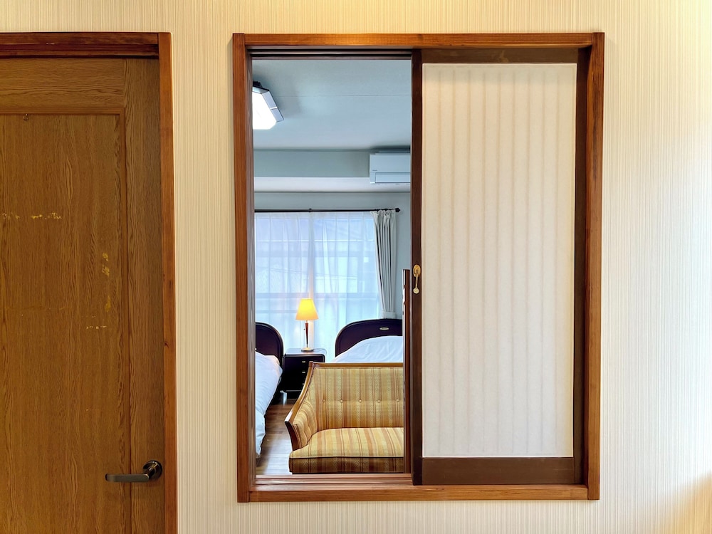 デラックス ハウス 3 ベッドルーム 客室19 | SUMITSUGU HOUSE Station