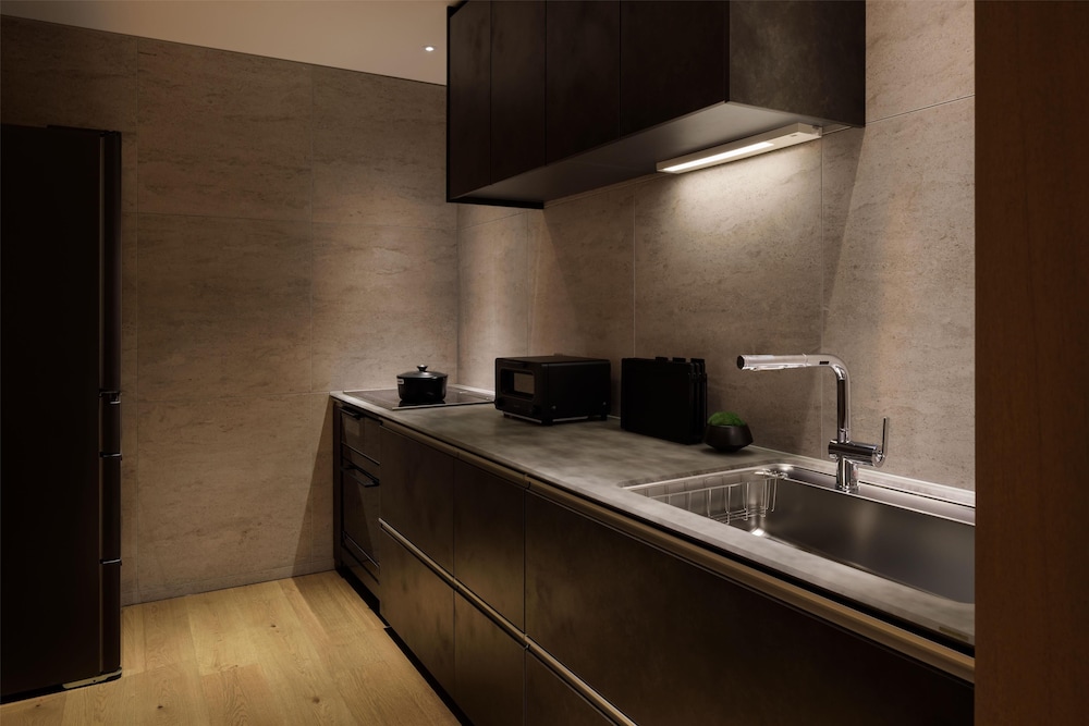 プレジデンシャル スイート キングベッド 1 台 専用キッチン0 | ウォルドーフ・アストリア 大阪