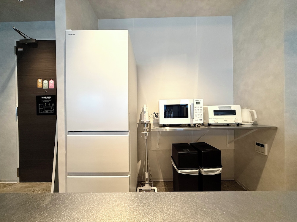 ラグジュアリー スイート バルコニー ガーデンビュー 客室5 | DOG HOTEL SHIRAHAMA