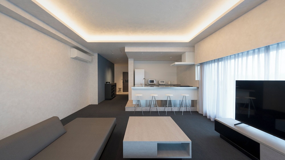 デラックス スイート バルコニー オーシャンビュー 客室28 | DOG HOTEL SHIRAHAMA