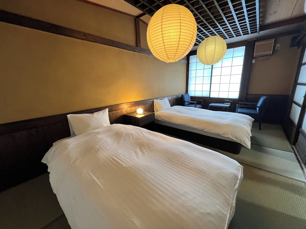 ファミリー 4 人部屋 禁煙 客室3 | 優彩別館