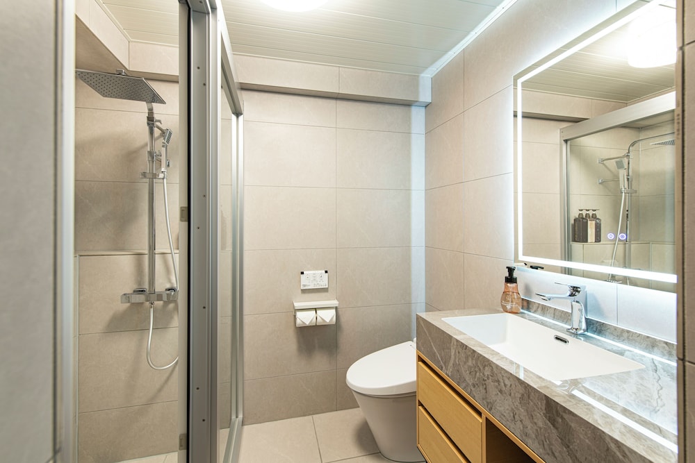 デラックス ツインルーム バスルーム0 | UE GARDEN RESORT
