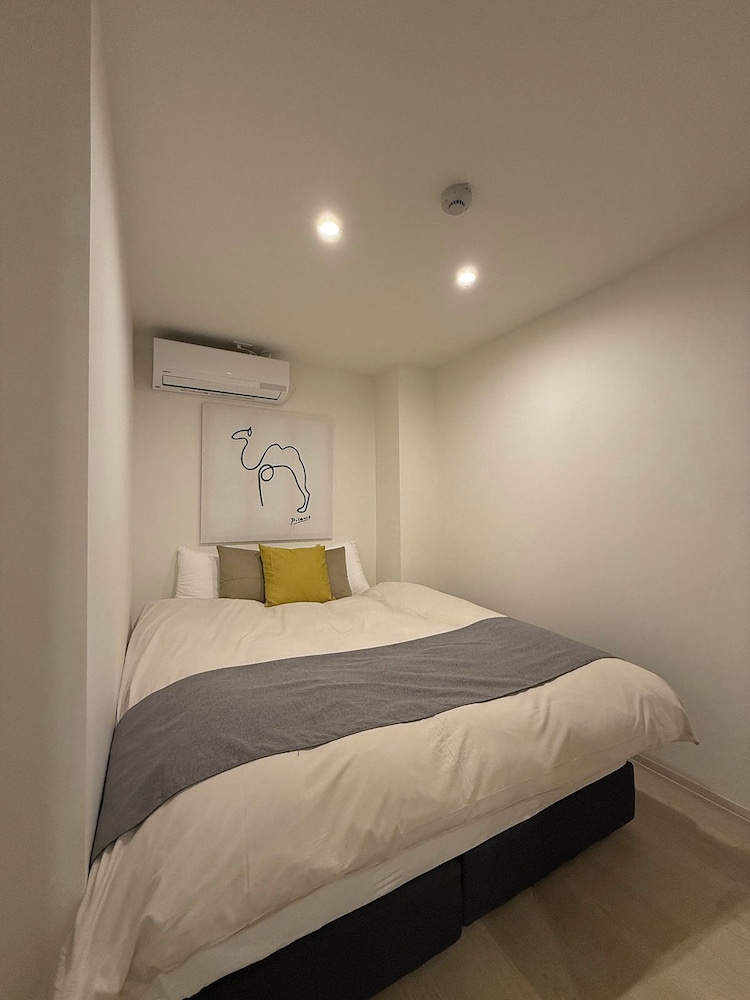 デラックス アパートメント 客室3 | 名王ビル 201