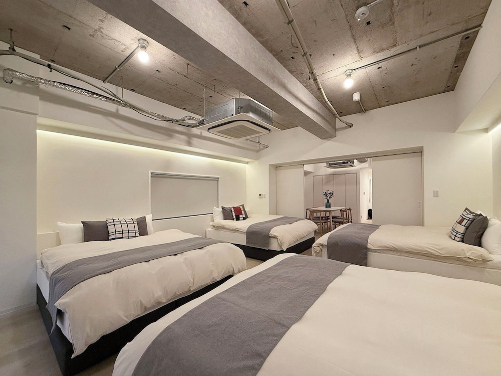 デラックス アパートメント 客室2 | 名王ビル 201