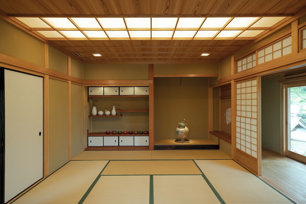 客室1 | 欅の宿 縁