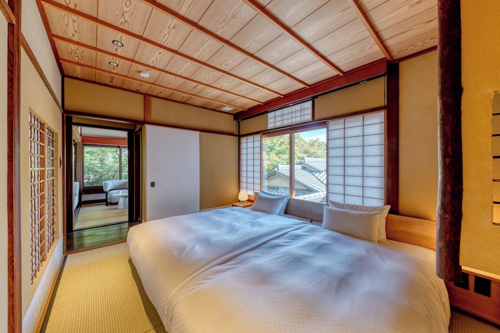 ラグジュアリー ヴィラ 6 ベッドルーム 禁煙 ガーデンビュー 客室8 | HOTEL VMG VILLA KYOTO