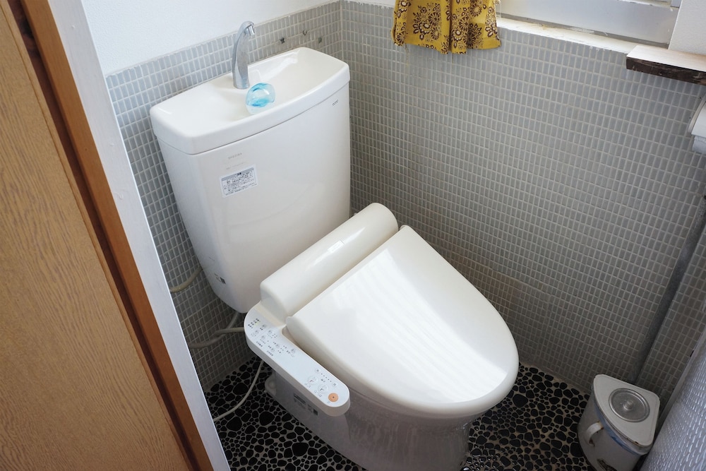 亀石 2F 禁煙 客室1 | お宿・喜喜哀楽 IG2