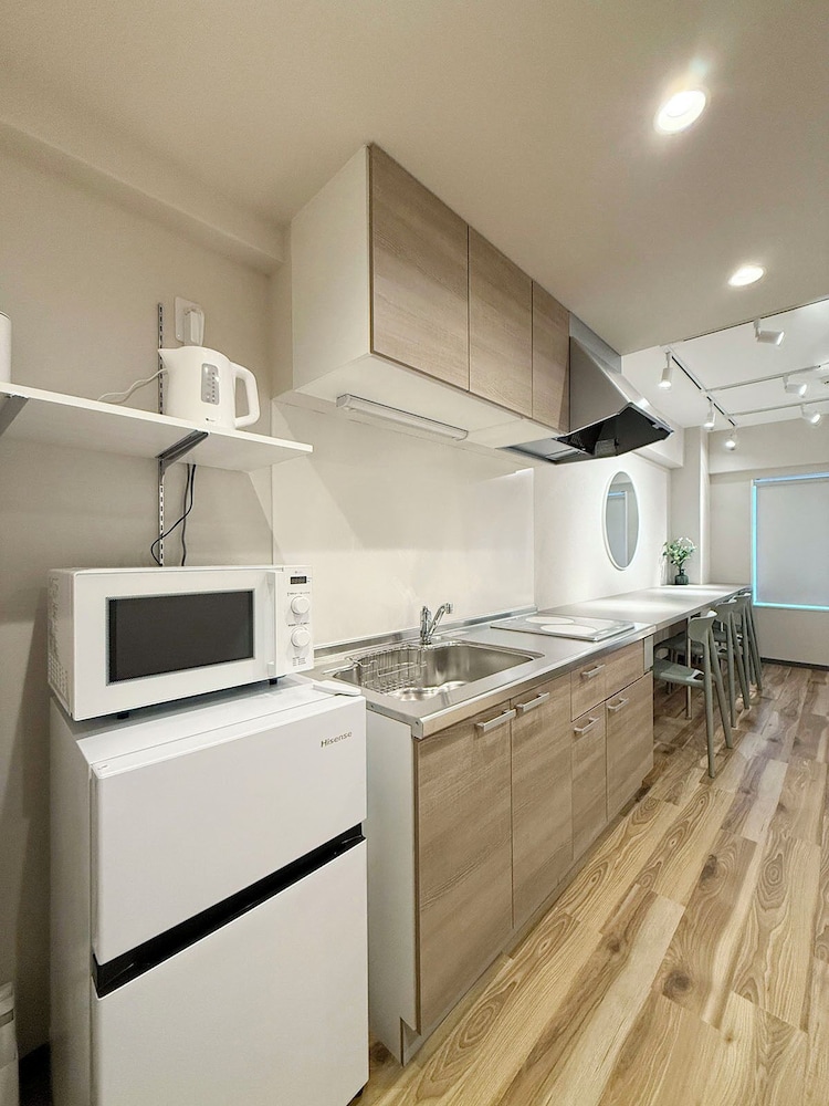 コンフォート スタジオ ダブルベッド 2 台 禁煙 簡易キッチン 専用キッチン0 | クリオ的場 by b-hotel