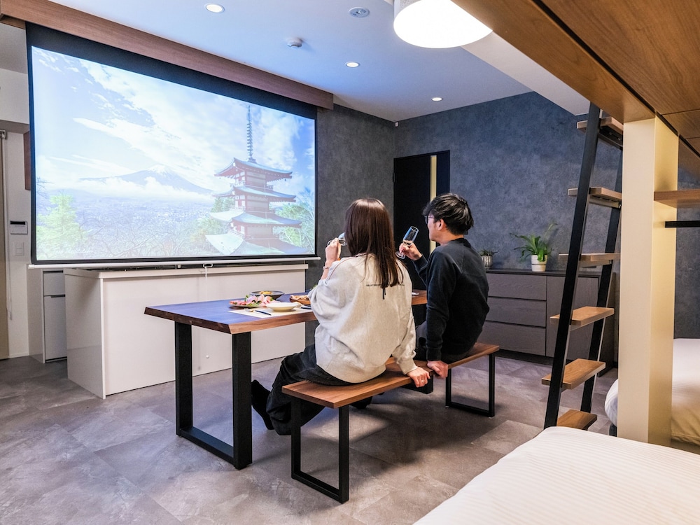 プレミアムバンク (プロジェクター付) 禁煙 客室5 | HOTEL ALL IN TOKYO ASAKUSABASHI