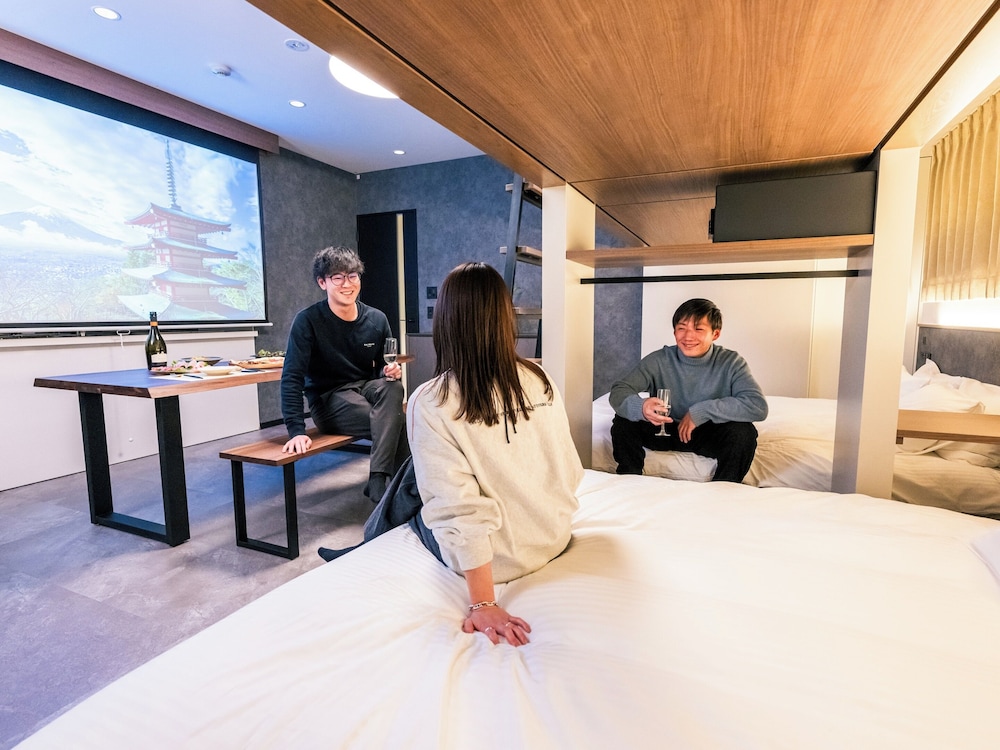 プレミアムバンク (プロジェクター付) 禁煙 客室1 | HOTEL ALL IN TOKYO ASAKUSABASHI