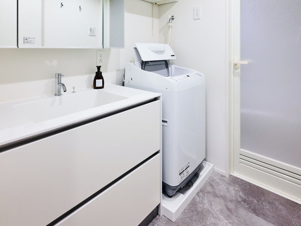 プレミアムバンク (プロジェクター付) 禁煙 バスルーム0 | HOTEL ALL IN TOKYO ASAKUSABASHI