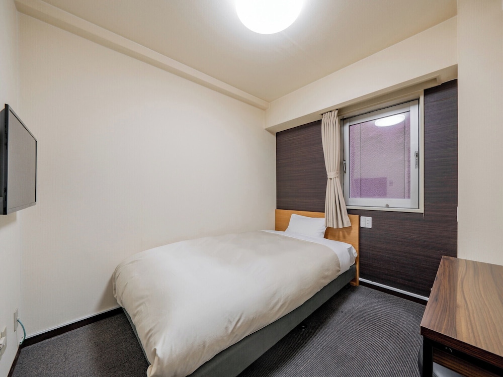 エコノミー ダブルルーム 1 ベッドルーム 禁煙 客室1 | ホテル帯広ヒルズ