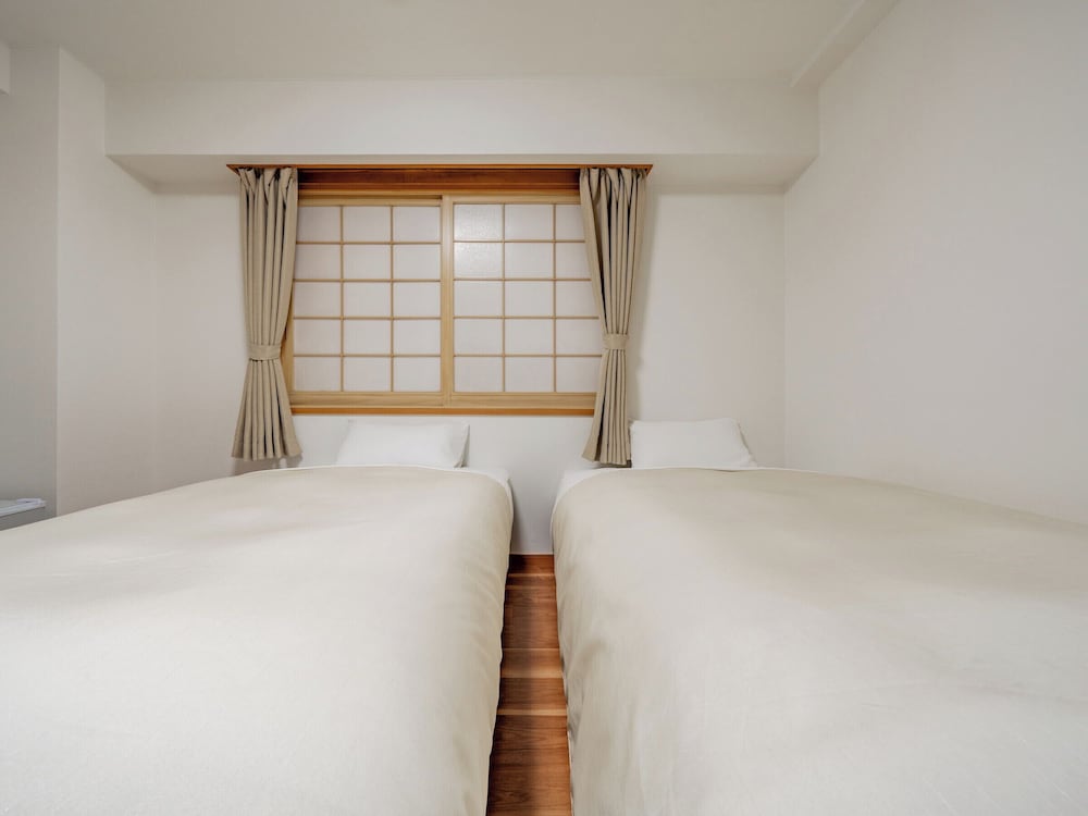 スタンダード ツインルーム シングルベッド 2 台 禁煙 客室2 | ホテル帯広ヒルズ